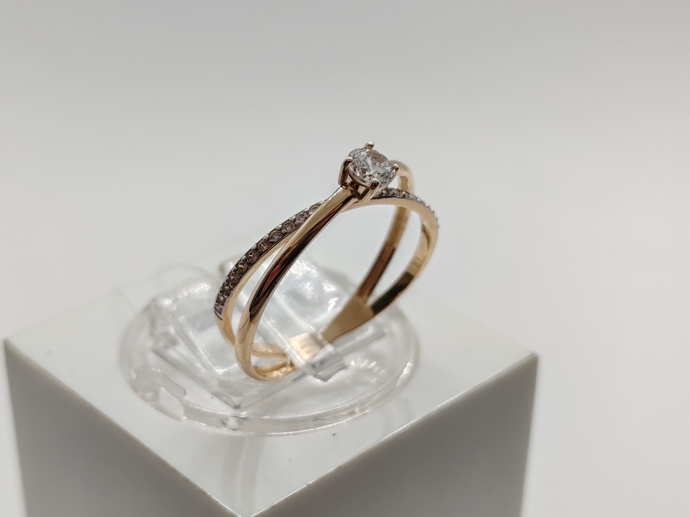 КОЛЬЦО С КАМНЯМИ (Au 585)