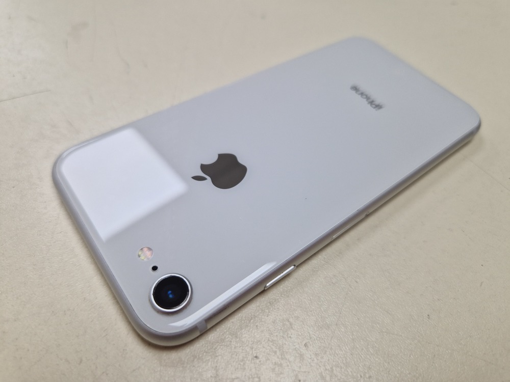 Смартфон Apple iPhone 8 64Gb