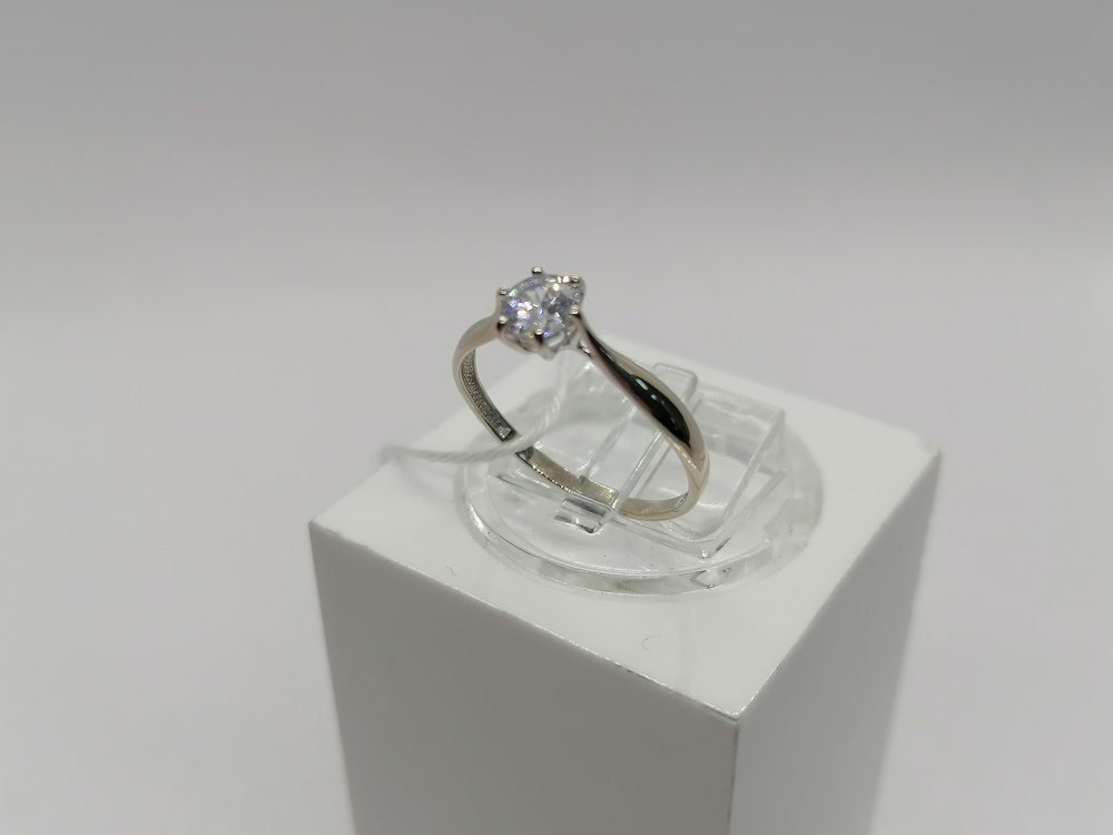 КОЛКМ585 КОЛЬЦО С КАМНЕМ (Au 585) КОЛКМ585 КОЛЬЦО С КАМНЕМ (Au 585)