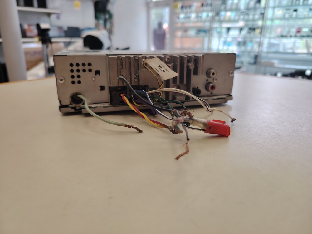 Автомагнитола Pioneer DEH-1700UBG