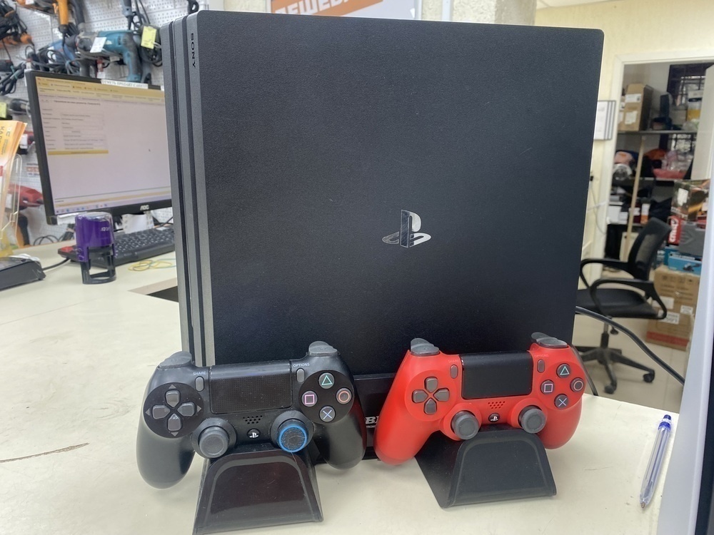 Игровая приставка PlayStation 4 Pro 1Tb