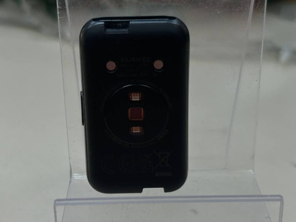 Фитнес-браслет Huawei Band 7