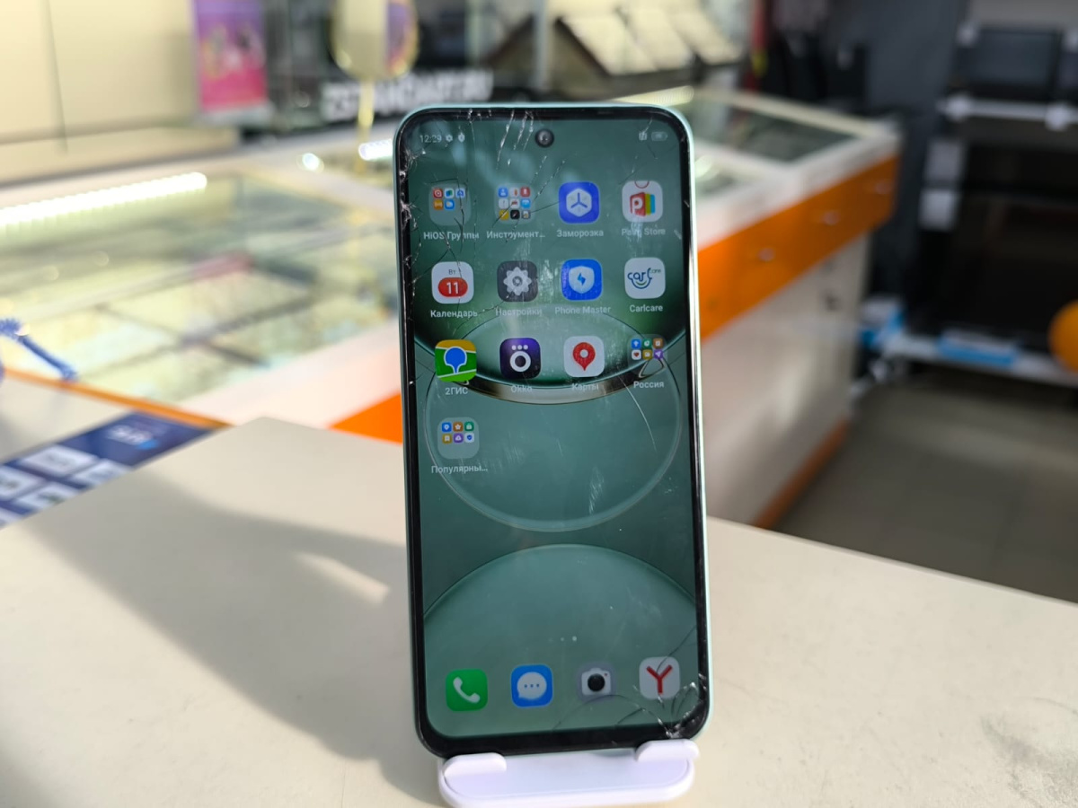 Смартфон Tecno SPARK 30C 8/256