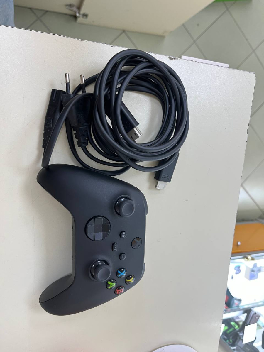 Игровая приставка Xbox Series X 1Tb