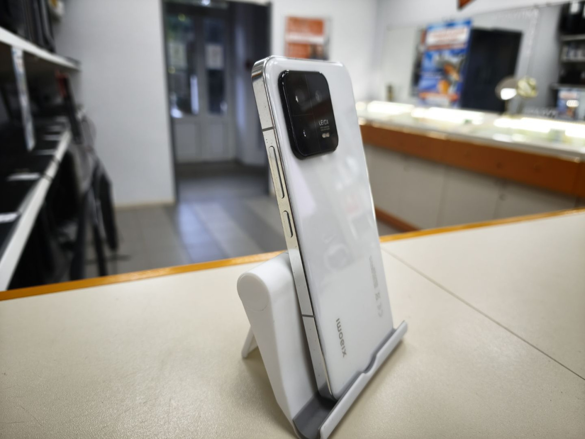 Смартфон Xiaomi 13 8/256