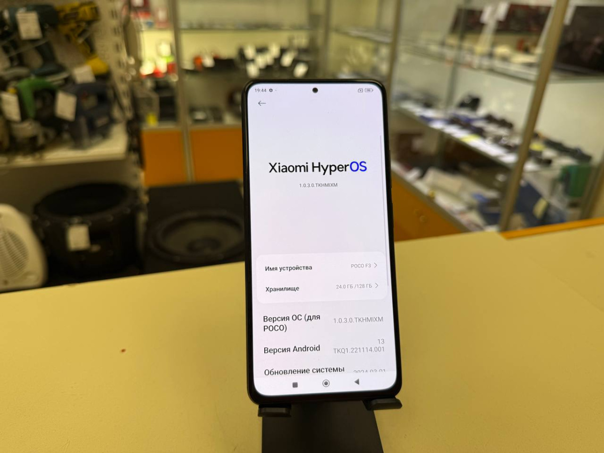 Смартфон Xiaomi Poco F3 8/128