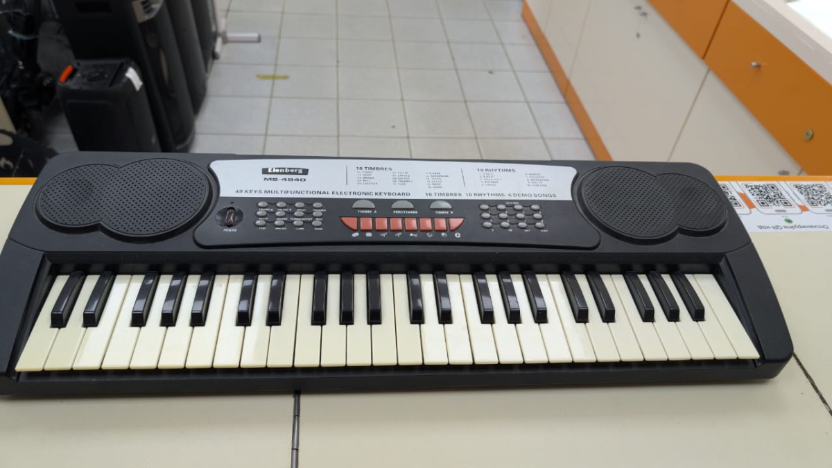 Синтезатор Elenberg MS-4940