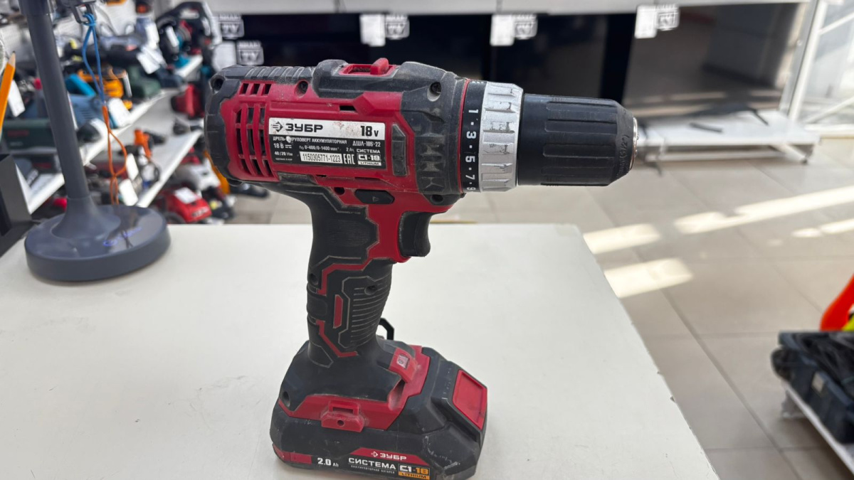 Шуруповерт Зубр ДА-18-2-ЛИ