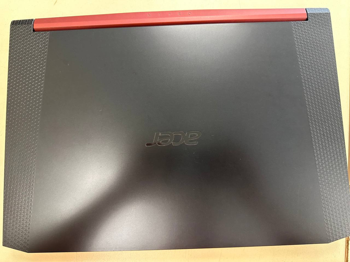 Ноутбук Acer acer nitro 5 an515-43-r45p; Ryzen 5 3550H, GeForce GTX 1650, 16 Гб, 256 Гб, 1 Tb