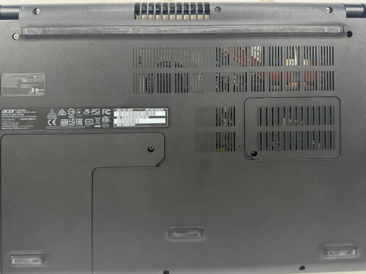 Ноутбук Acer; A6-9225, Radeon 520, 4 Гб, Нет, 1 Tb
