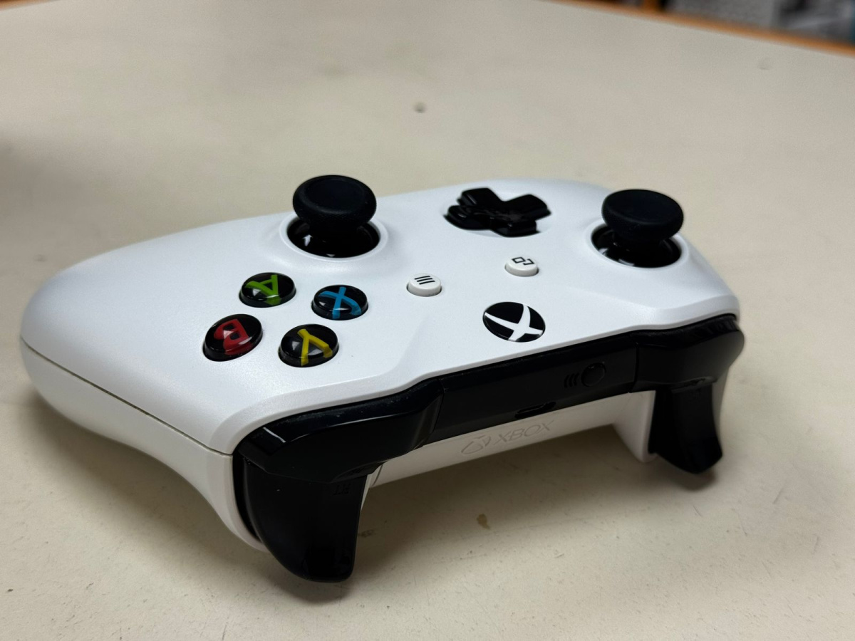 Игровая приставка Xbox One S 1TB