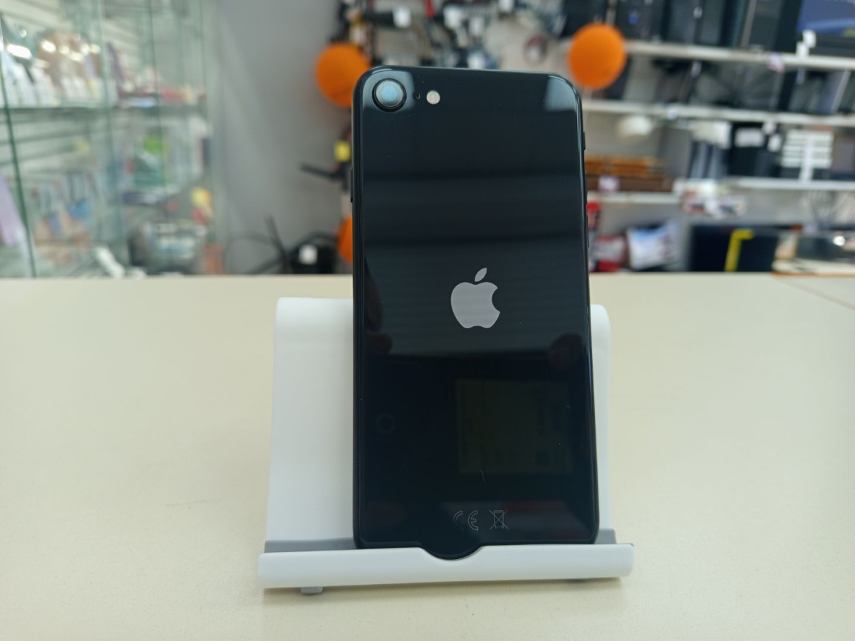 Смартфон Apple iPhone SE 2020 64Gb