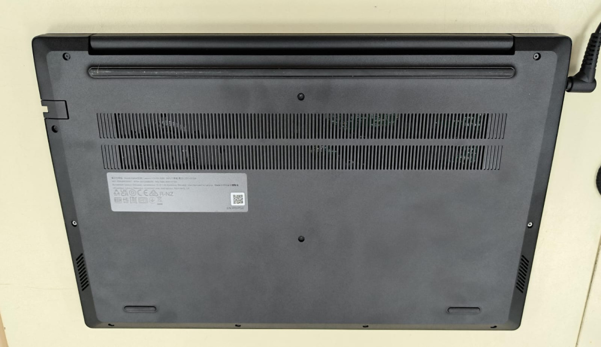 Ноутбук Lenovo V15 G4; Ryzen 3 7320, AMD Graphics, 8 Гб, 500 Гб, Нет