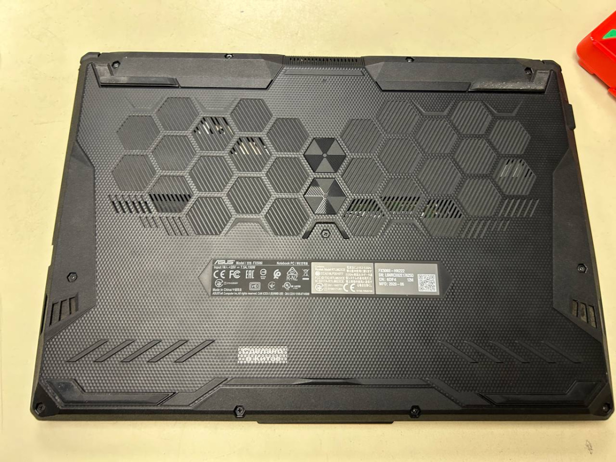 Ноутбук ASUS FX506i; Ryzen 7 4800H, GeForce GTX 1650 TI, 8 Гб, 256 Гб, Нет