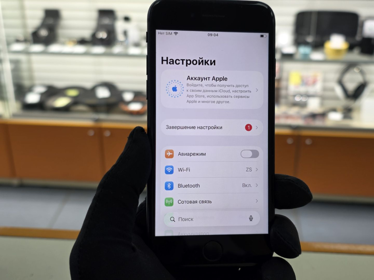Смартфон Apple iPhone SE 2020 64Gb