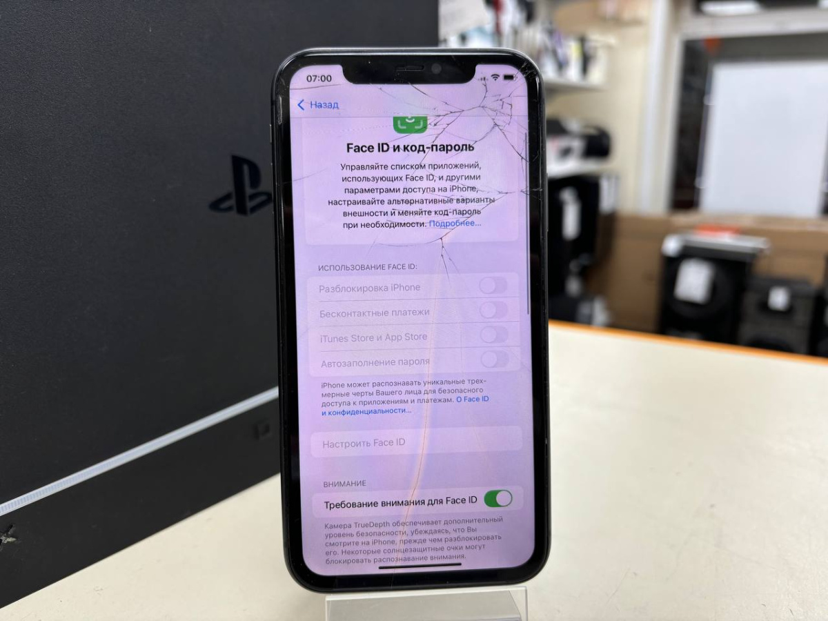 Смартфон Apple iPhone 11 64Gb