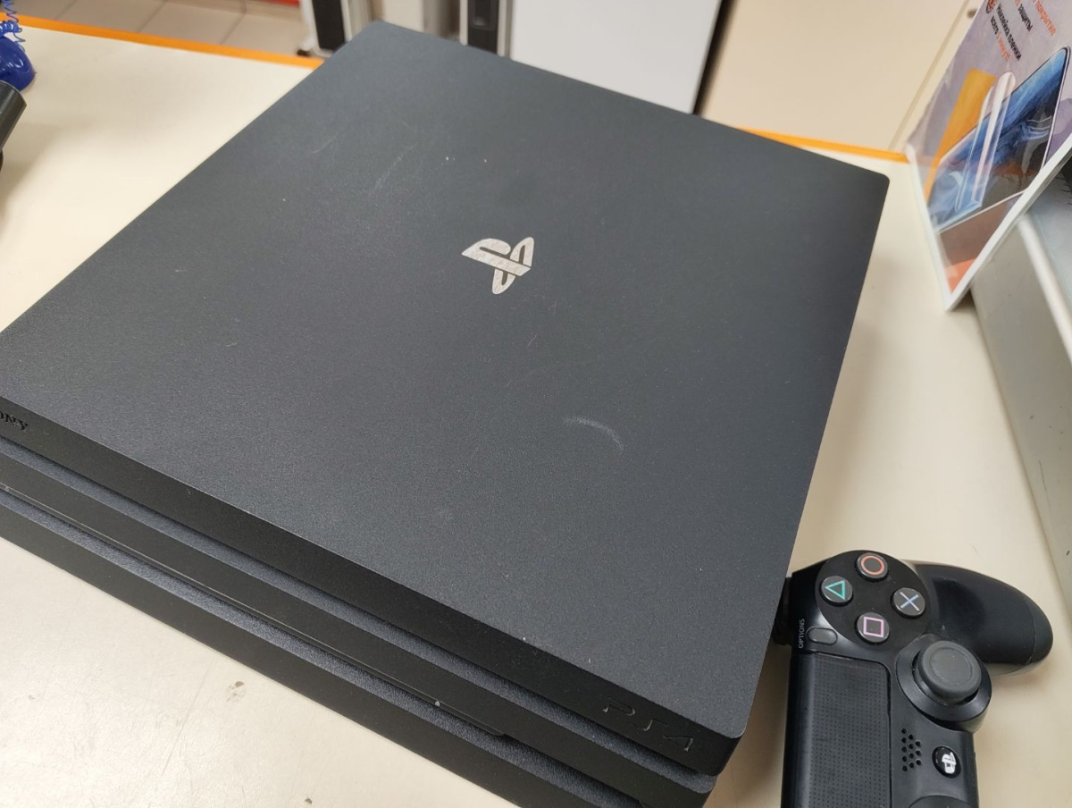 Игровая приставка PlayStation 4 Pro 1Tb
