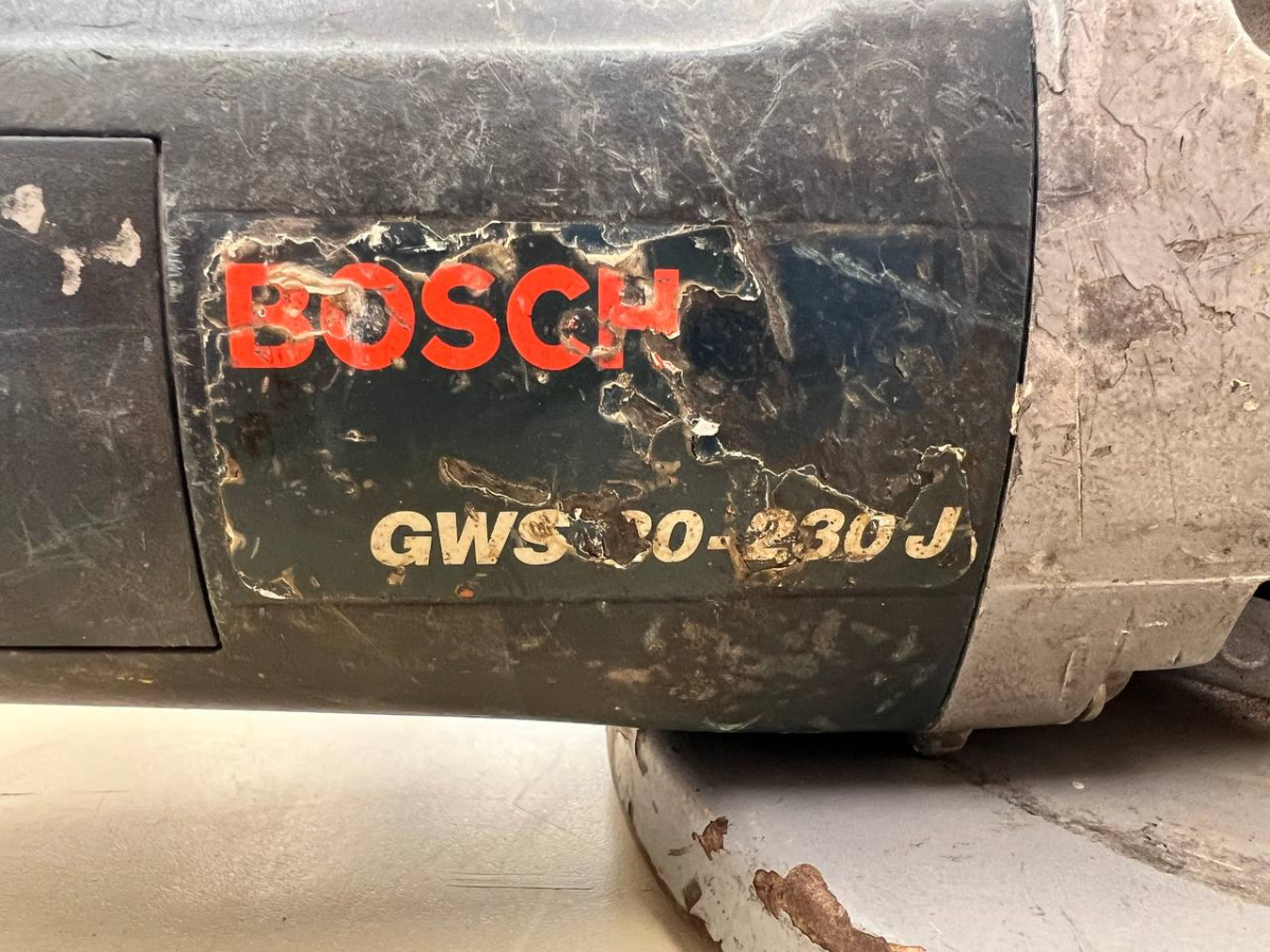 Угловая шлифмашина Bosch GWS 20-230H