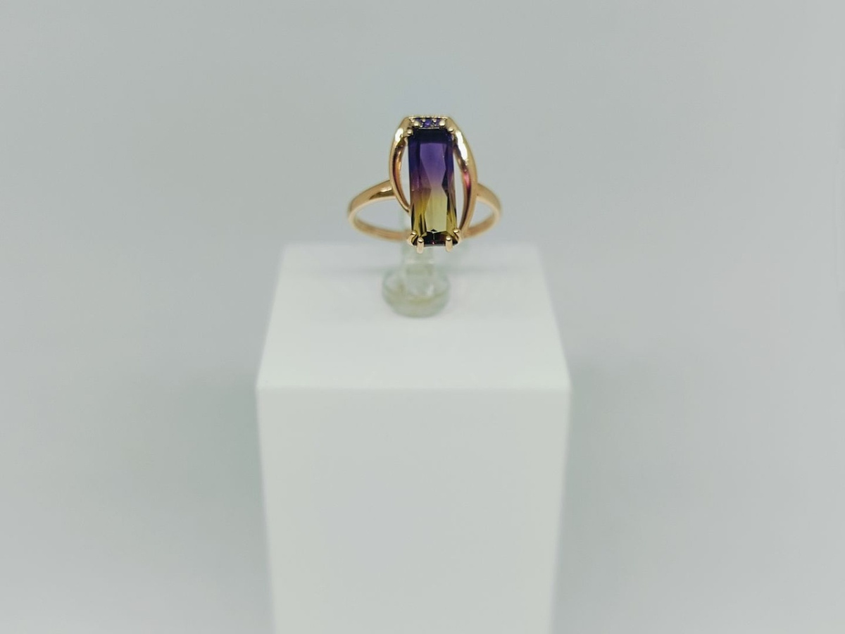 КОЛЬЦО С КАМНЯМИ (Au 585)