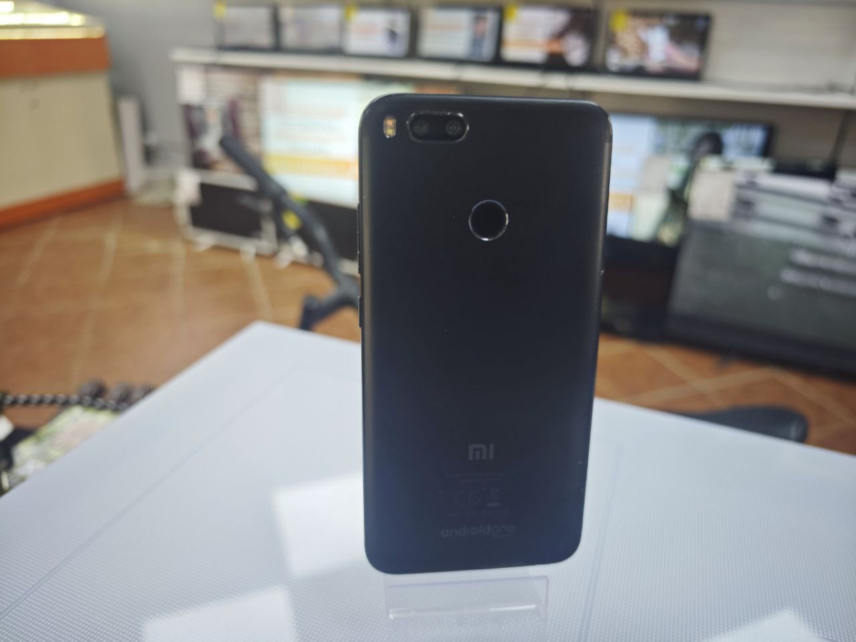 Смартфон Xiaomi A1+ 2/32 Gb