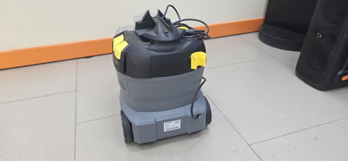 Пылесос Karcher Puzzi 8/1
