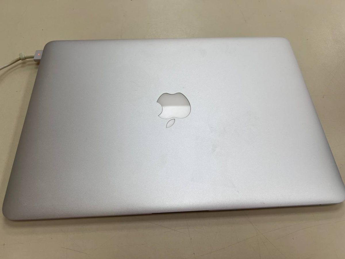 Ноутбук Apple Macbook Air 13 2013 A1466;