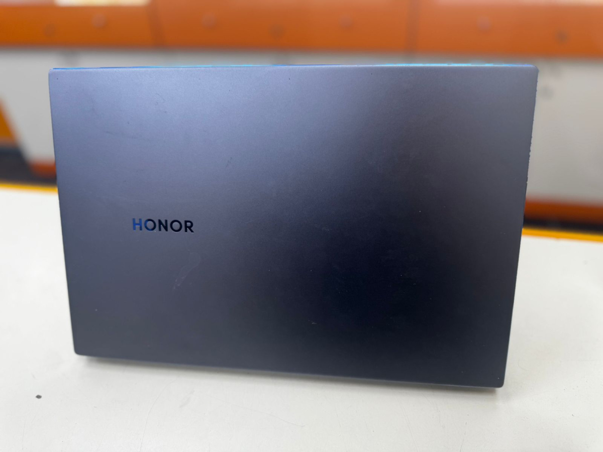 Ноутбук Honor; Ryzen 3-5300U, Radeon Graphics, 8 Гб, 240 Гб, Нет