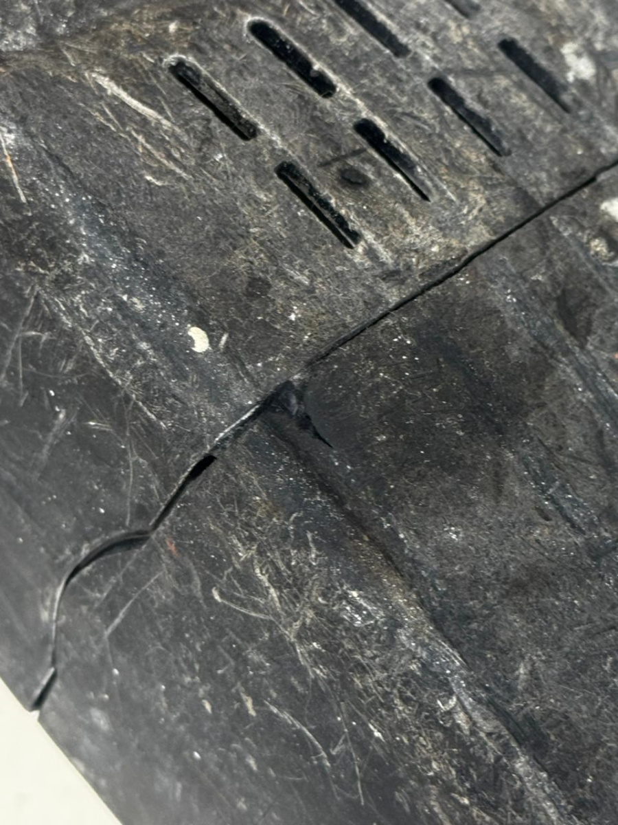 Отбойный молоток Makita HM1202C