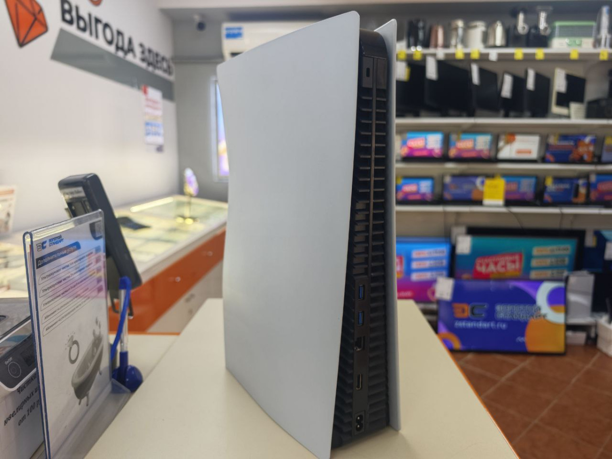 Игровая приставка PlayStation 5 825Gb (С дисководом)