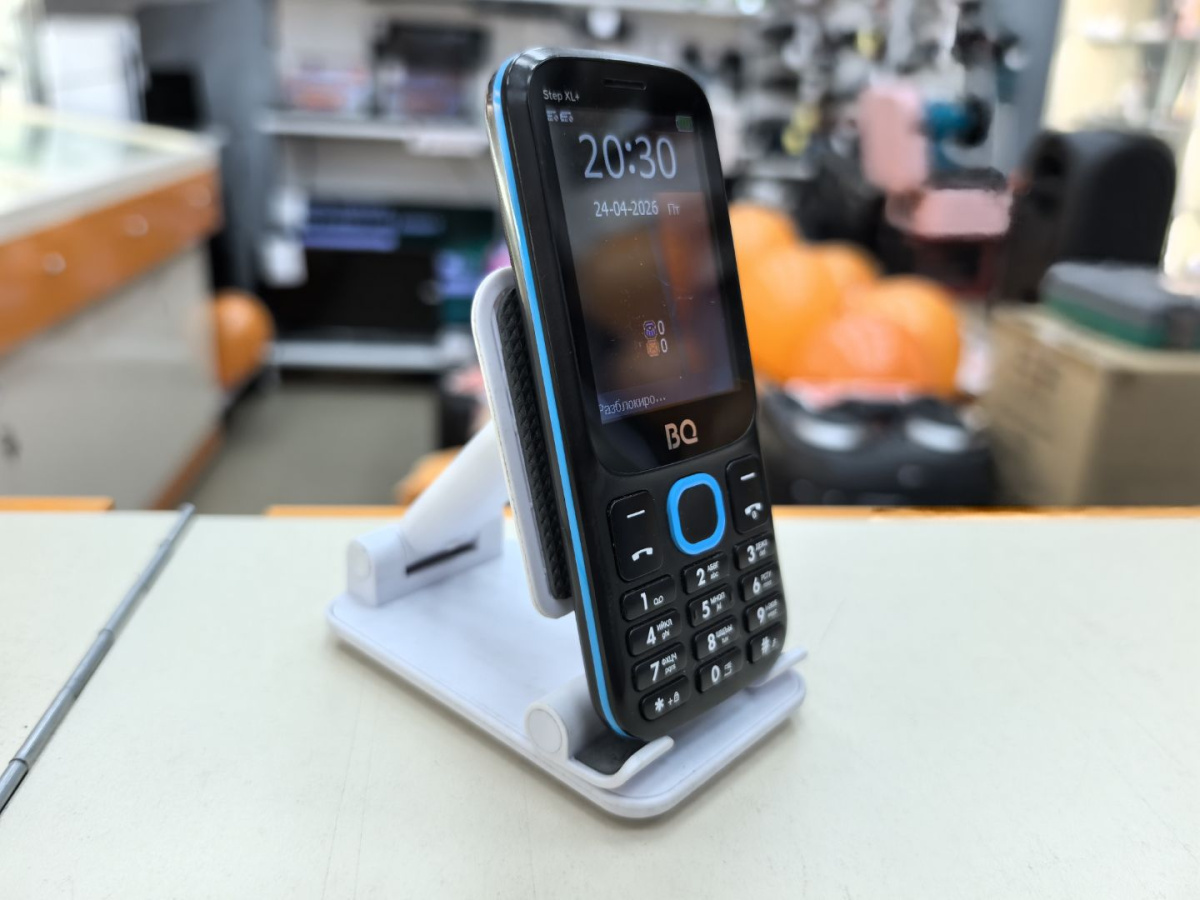Мобильный телефон BQ 2820