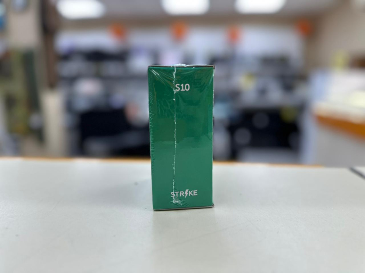 Мобильный телефон Strike S10