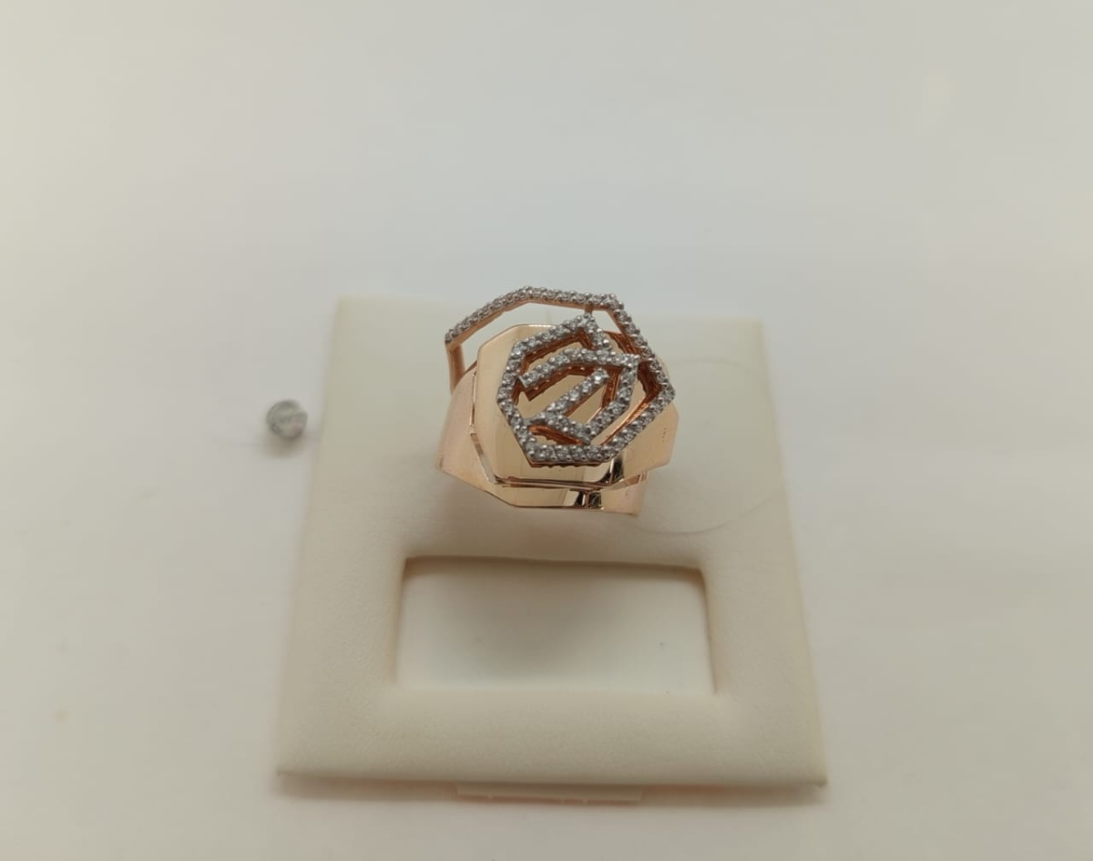 КОЛЬЦО С КАММНЯМИ (Au 585)