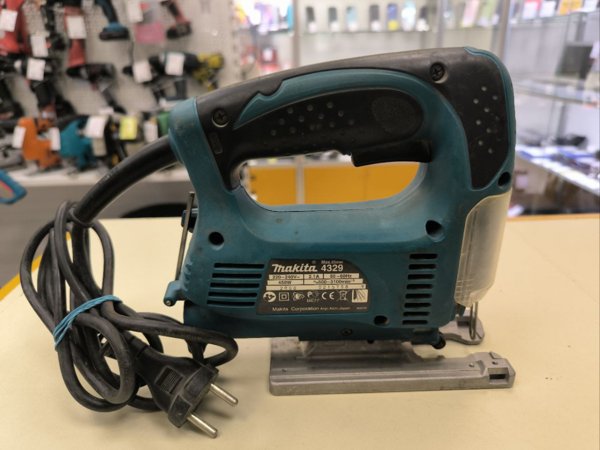 Лобзик Makita 4329