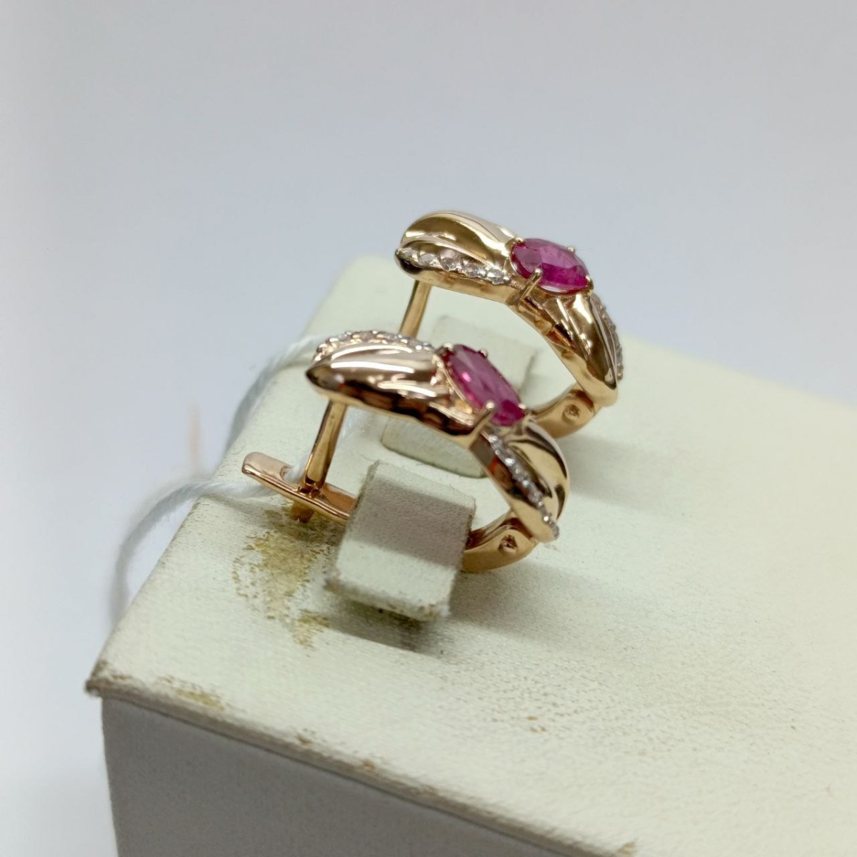 СЕРЬГИ С КАМНЯМИ (Au 585)