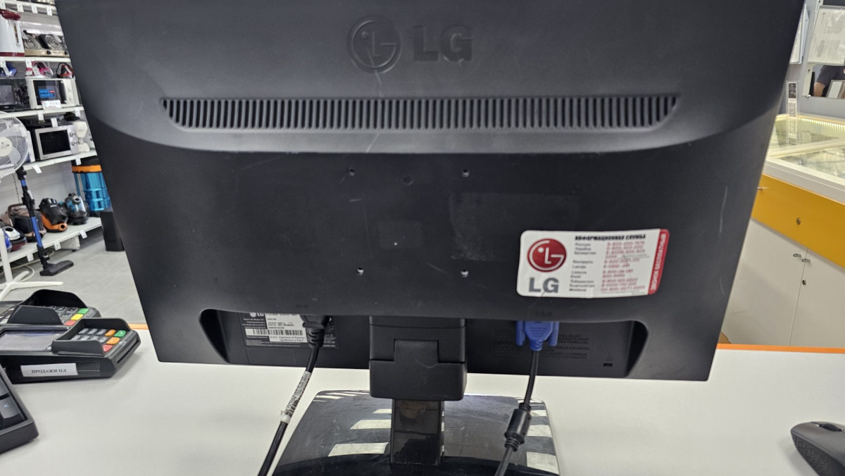 Монитор LG E2041