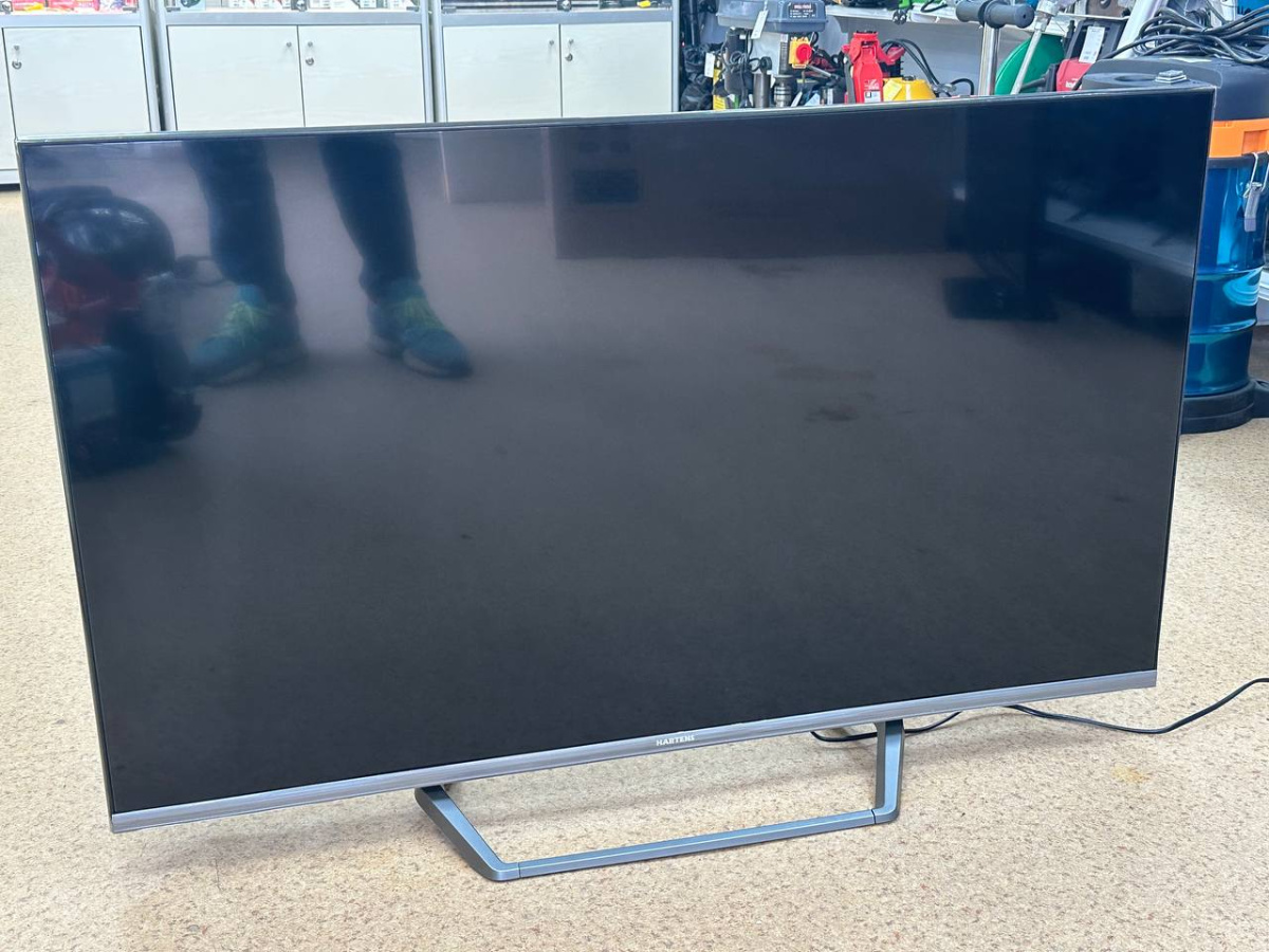 LED Телевизор Hartens HTA-43FHD11B-HH24