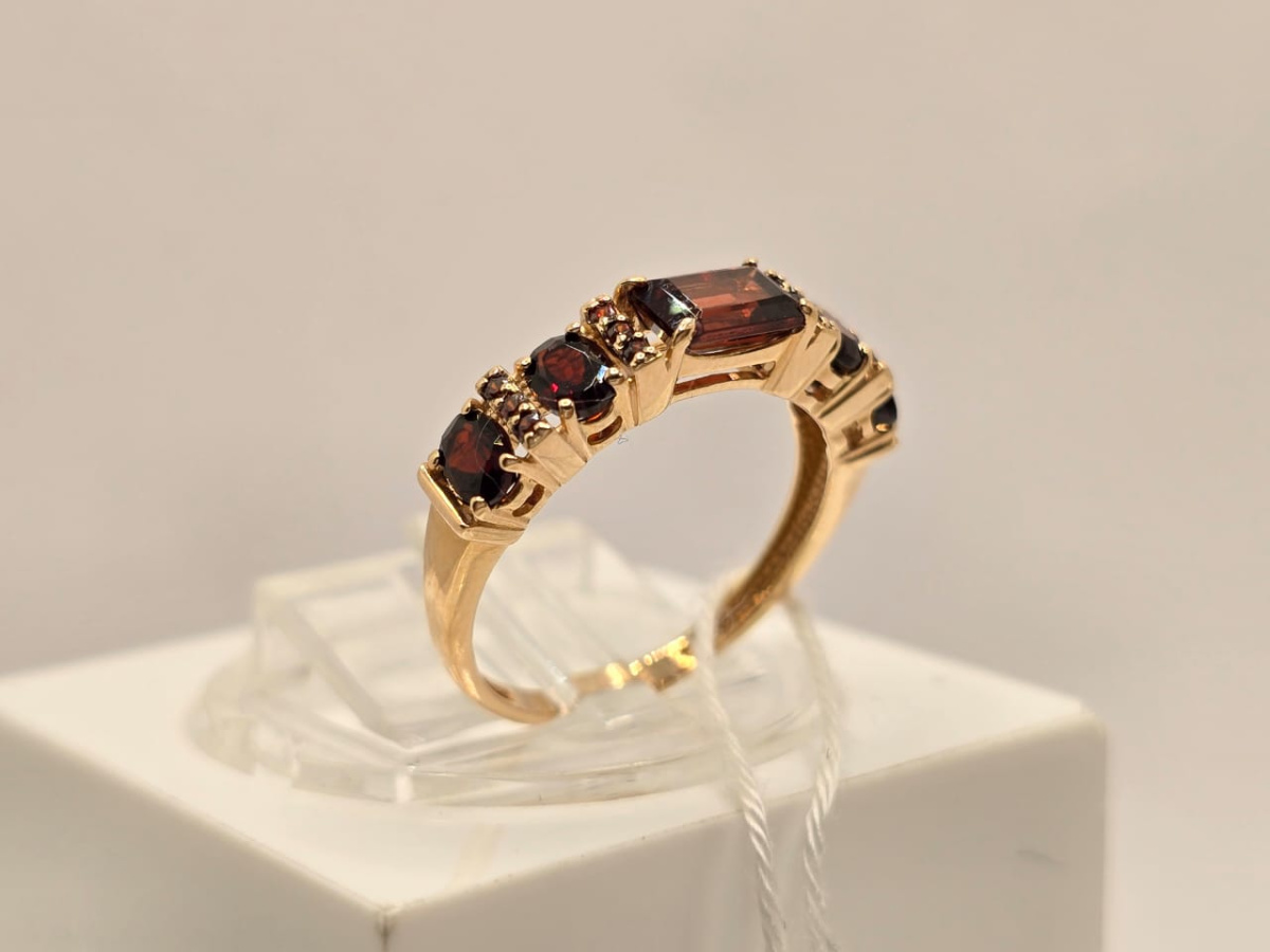 КОЛКМИ585 КОЛЬЦО С КАМНЯМИ (Au 585)