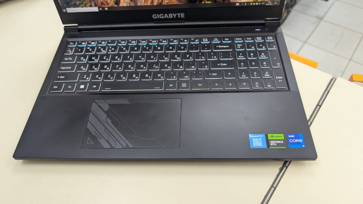 Ноутбук Gigabite; Core I7-13620H, Geforce RTX 4060, 16 Гб, 500 Гб, Нет