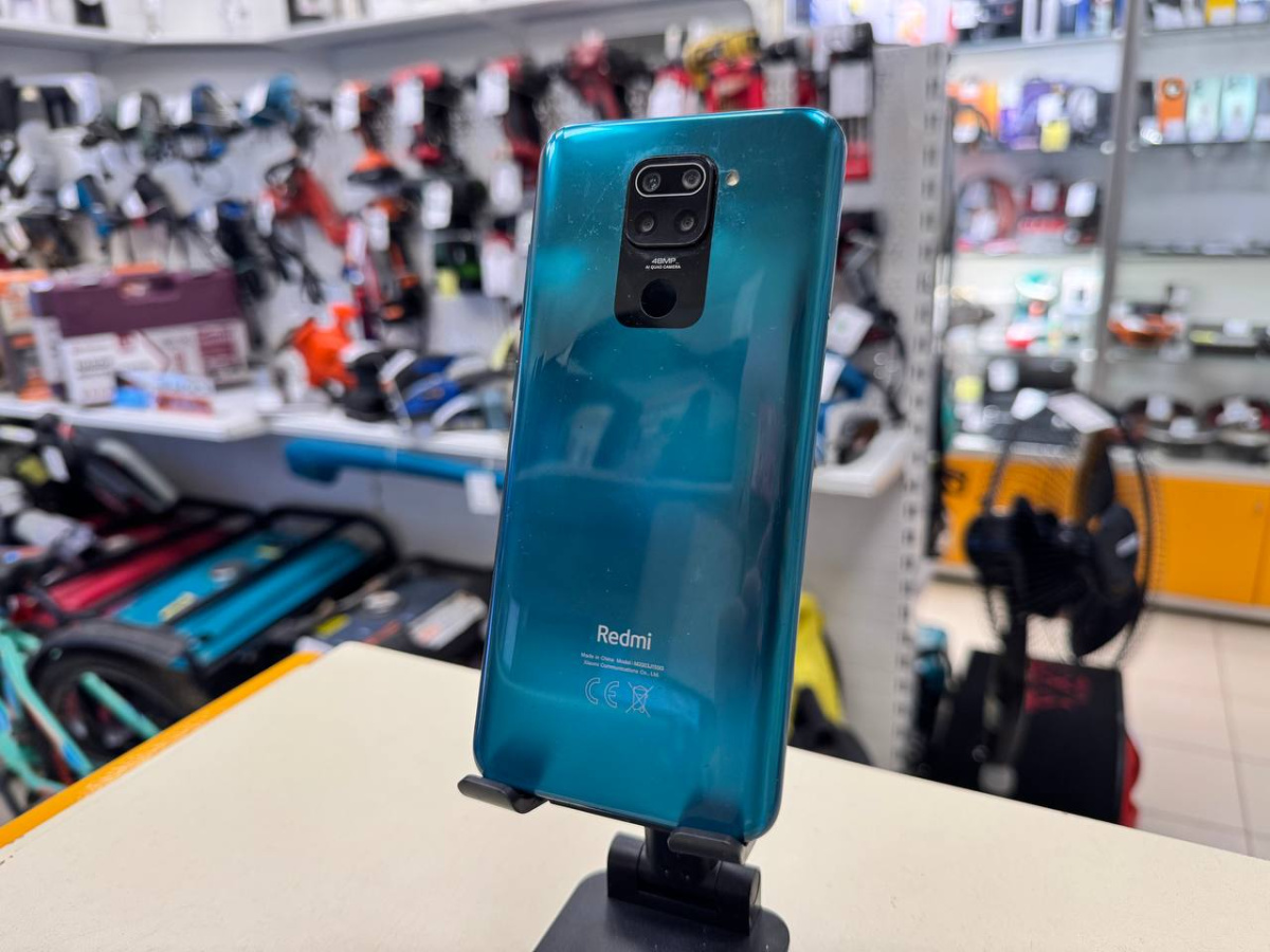 Смартфон Xiaomi Redmi Note 9 4/128