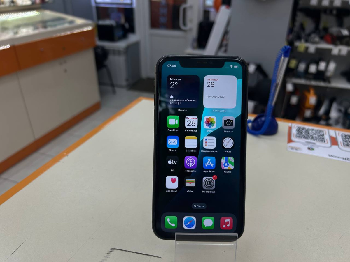 Смартфон Apple iPhone 11 64Gb