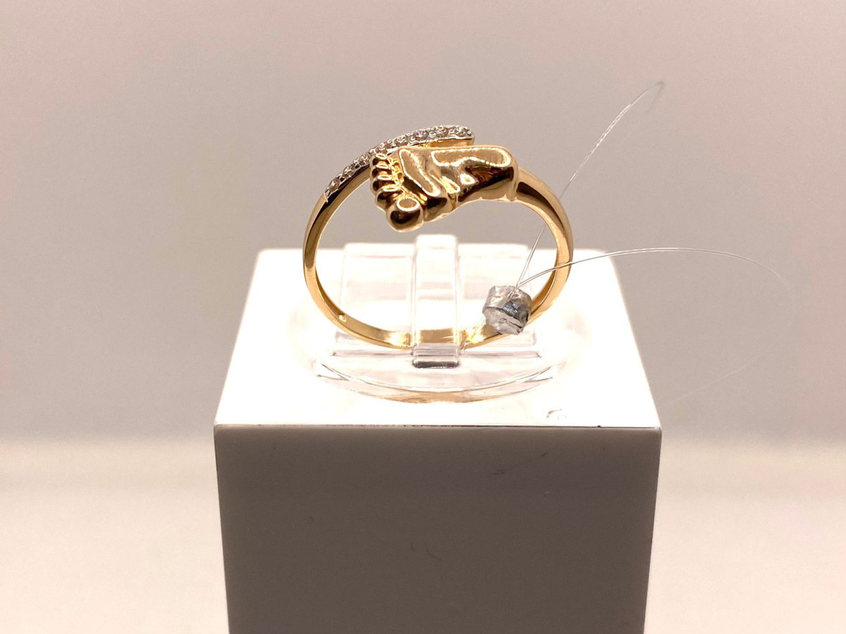 КОЛЬЦО С КАМНЯМИ (Au 585)