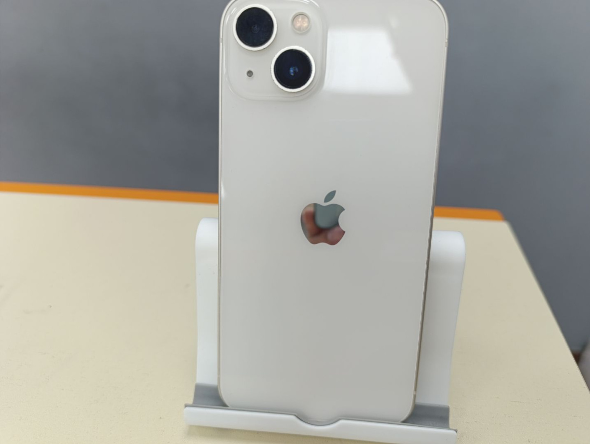 Смартфон Apple iPhone 13 128Gb