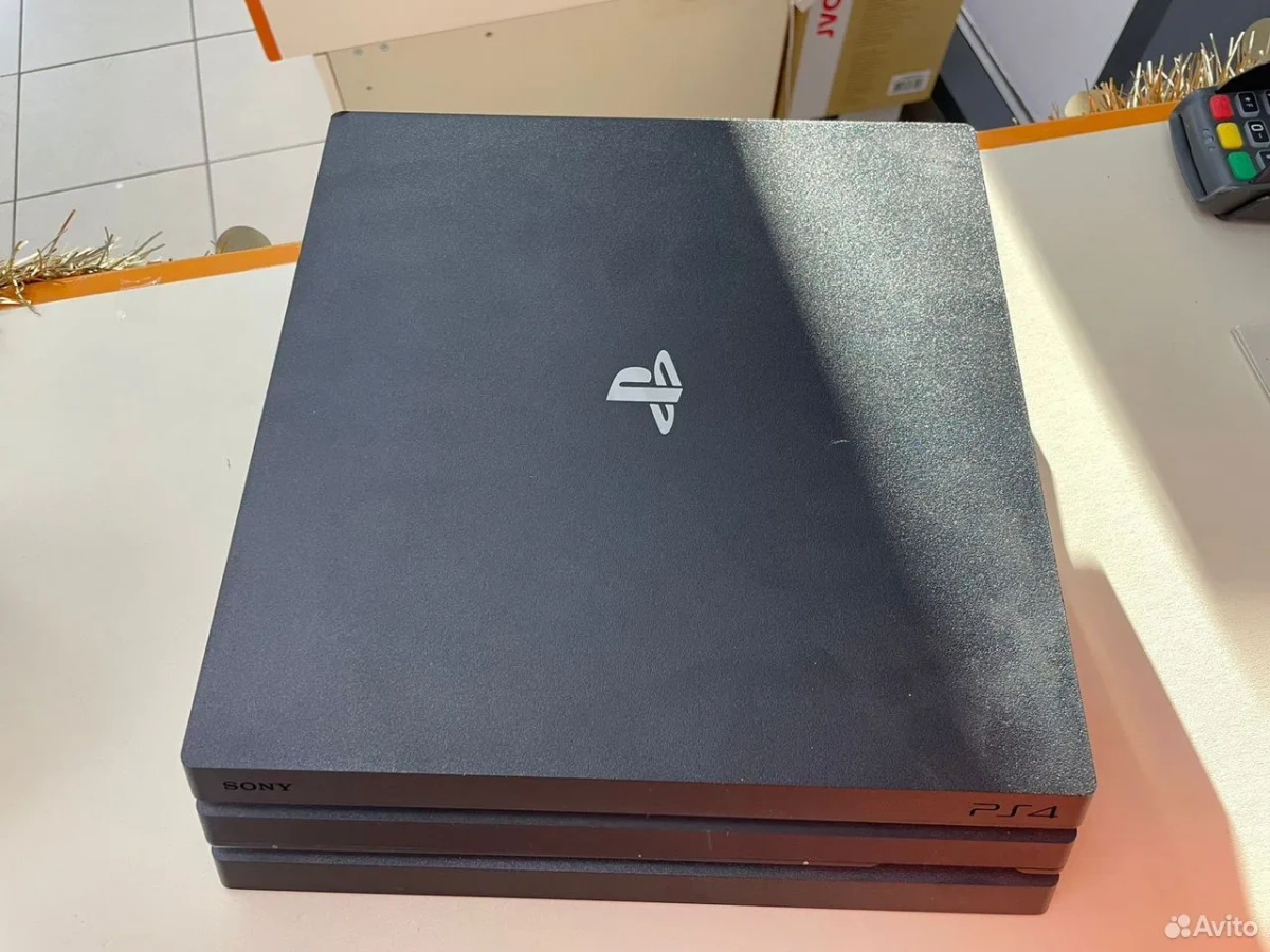 Игровая приставка PlayStation 4 Pro 1Tb