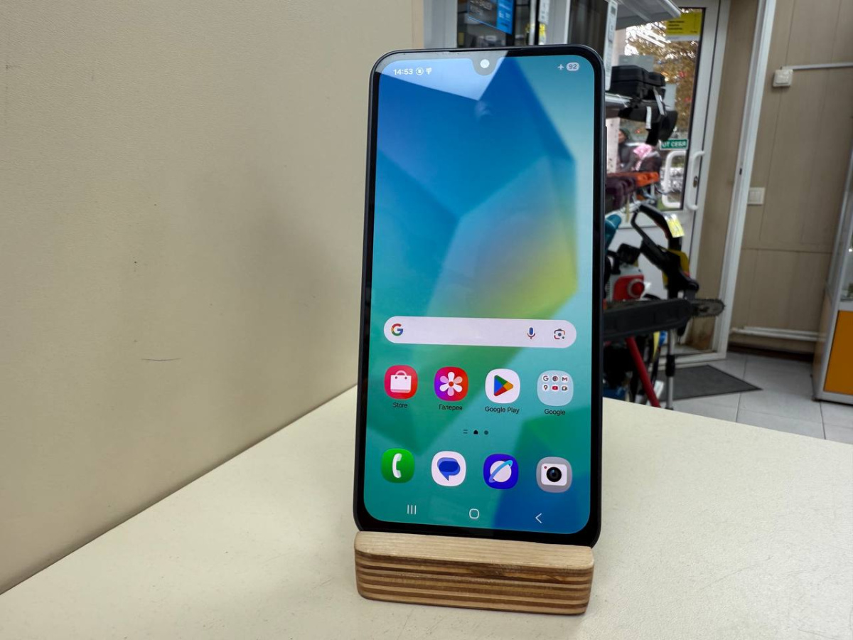 Смартфон Samsung Galaxy A16 4/128