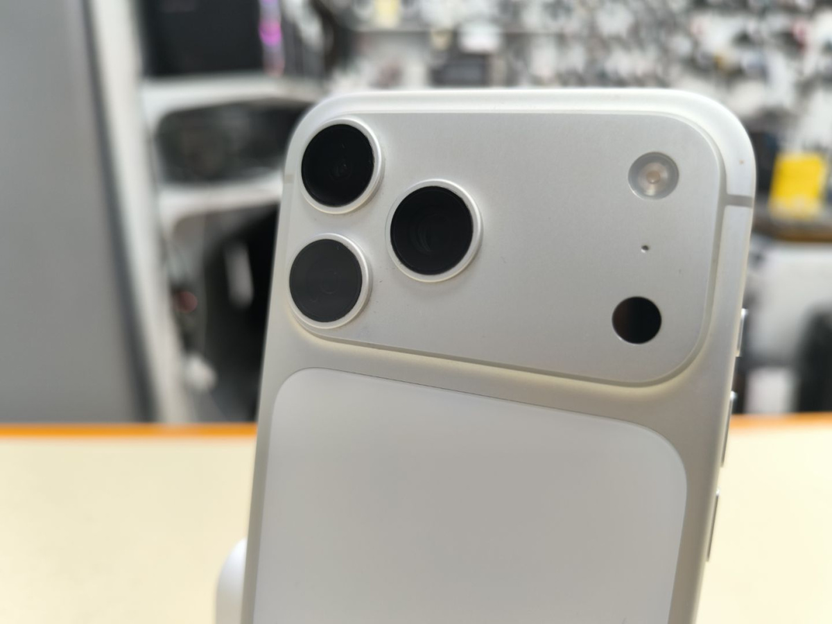 Смартфон Apple Iphone 17 Pro Max 256Gb