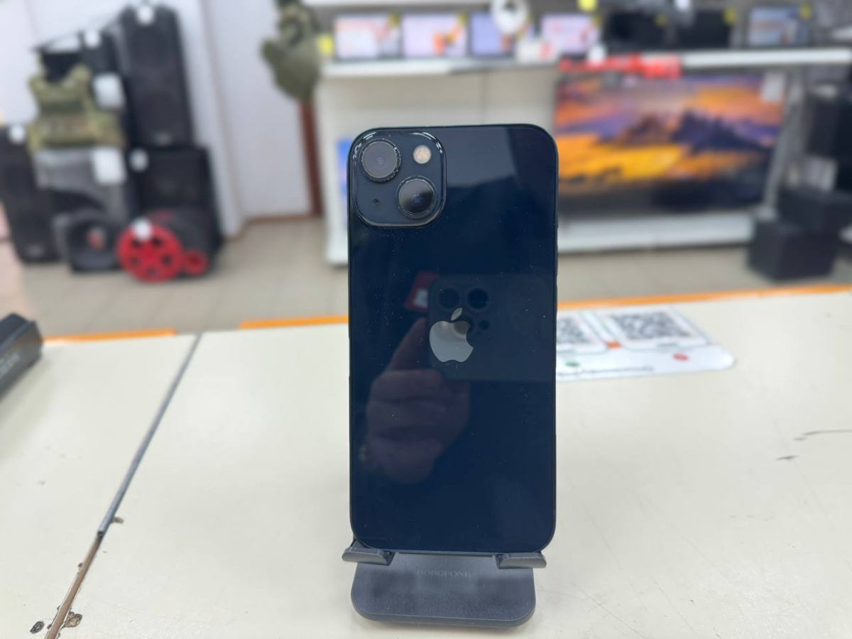 Смартфон Apple iPhone 13 128Gb