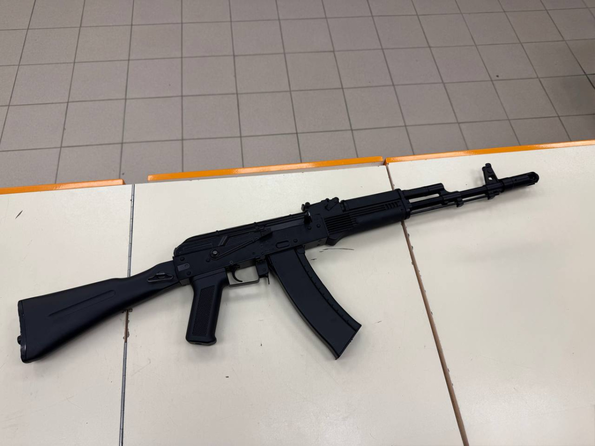 Страйкбольный автомат Cyma AK-74