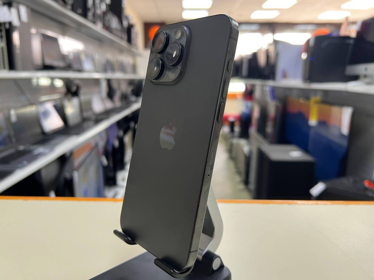 Смартфон Apple iPhone 15 Pro Max 256Gb