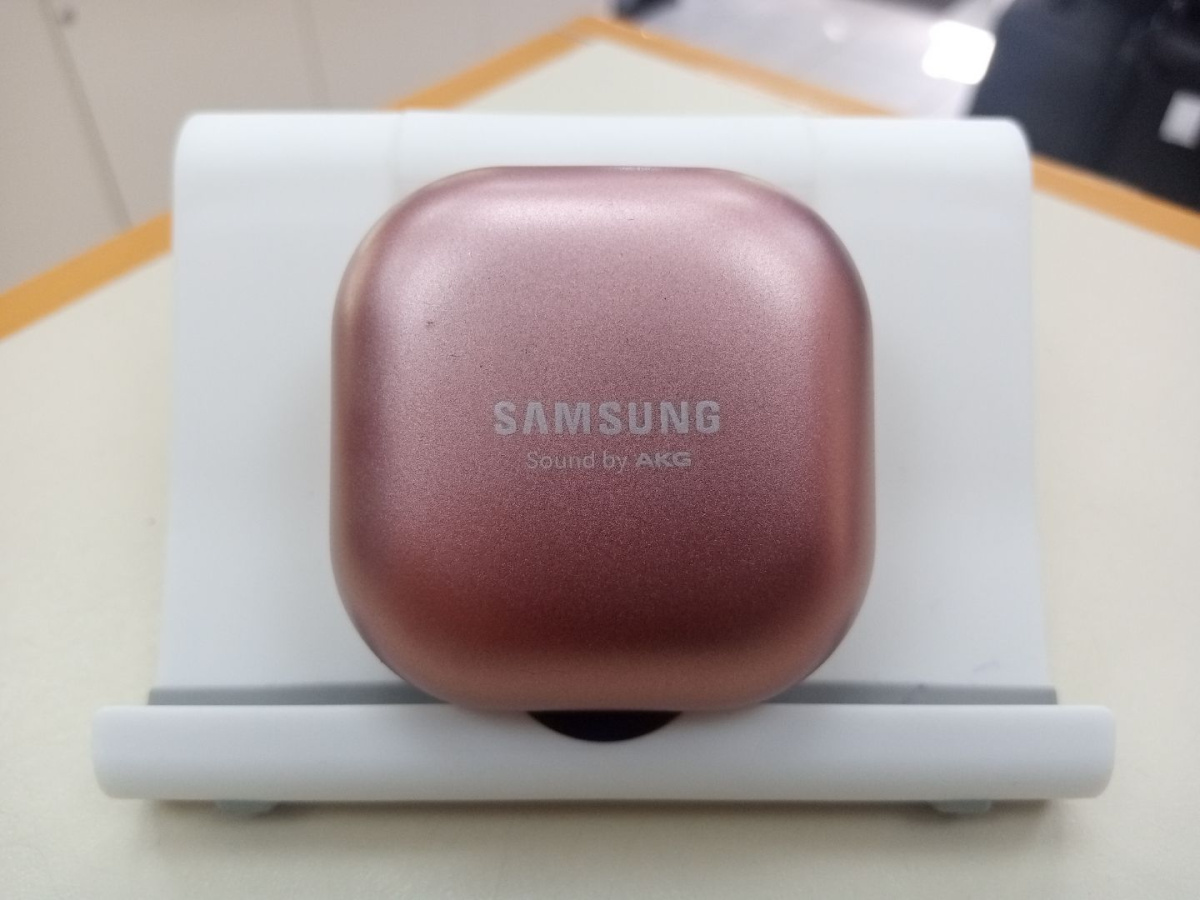 Наушники беспроводные Samsung Buds Live