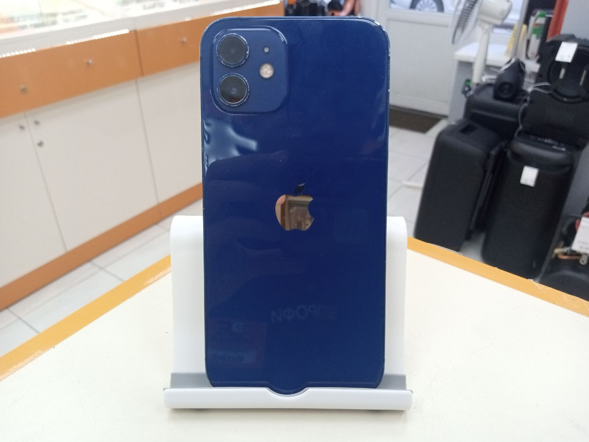 Смартфон Apple iPhone 12 64Gb